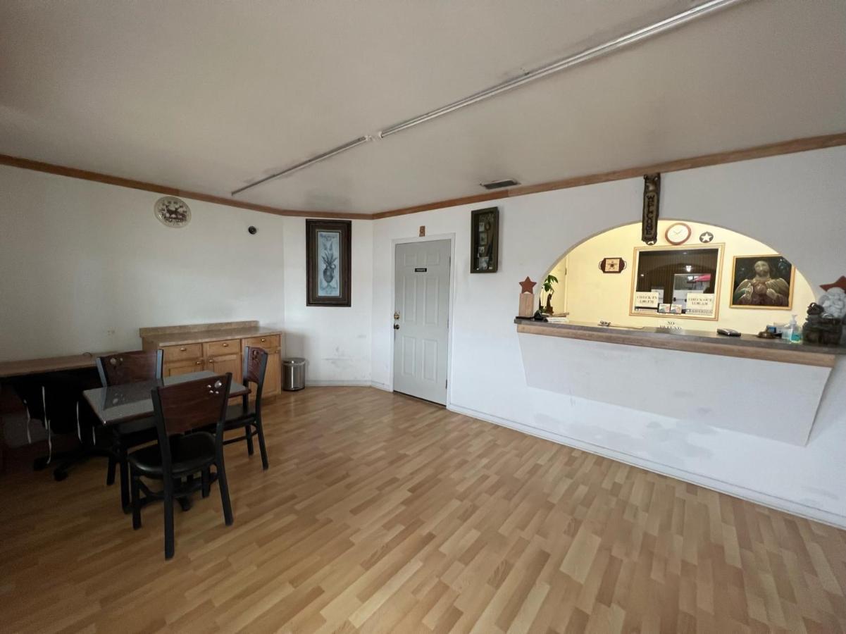 Budget Inn & Suites Freer Eksteriør billede
